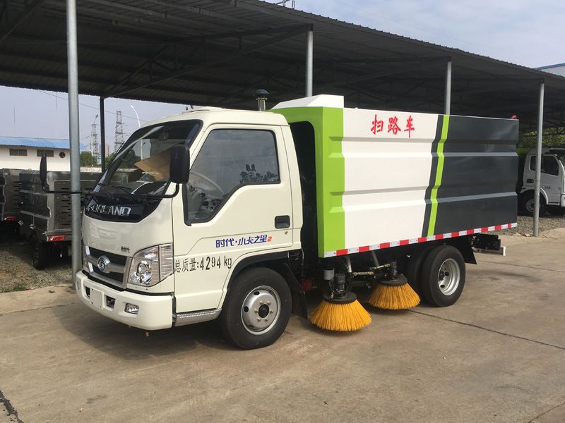 福田时代小卡扫路车