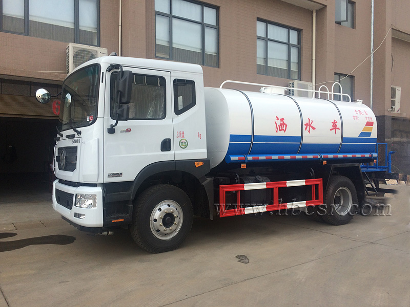 10-12方保温运水车