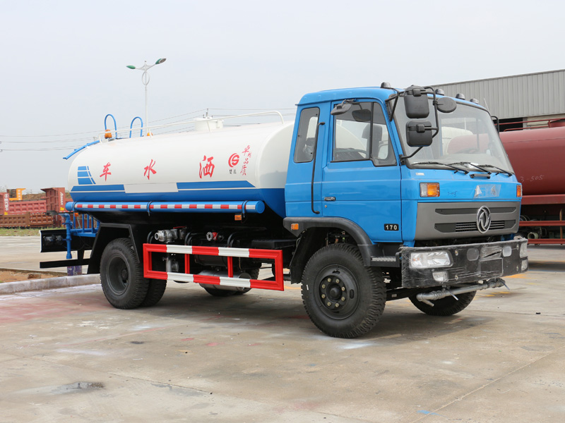 12吨东风145洒水车